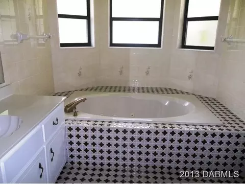 84 Kingsley Pl, Ormond Beach, FL 32174 photo 8