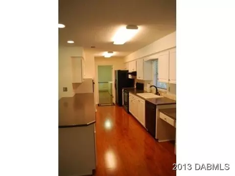 125 Putnam Ave, Ormond Beach, FL 32174 photo 5