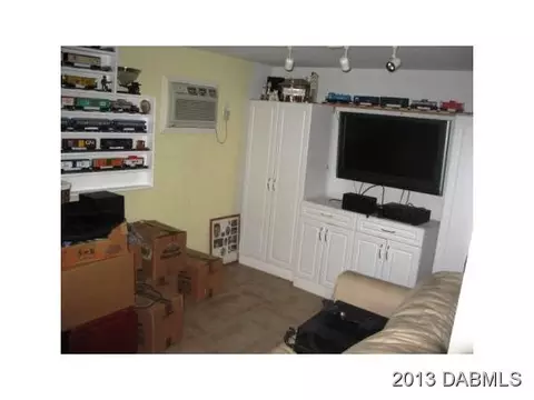 149 Laurie Dr, Ormond Beach, FL 32176 photo 5