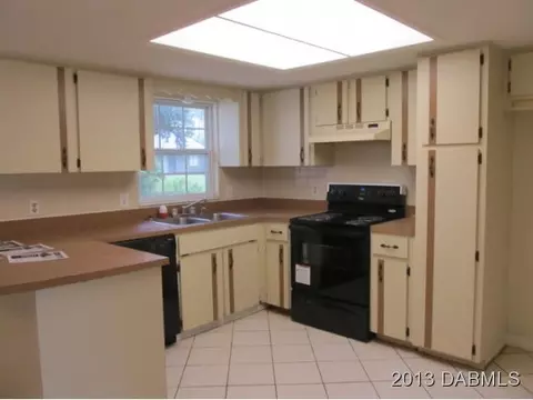 2907 Juniper Dr, Edgewater, FL 32141 photo 5