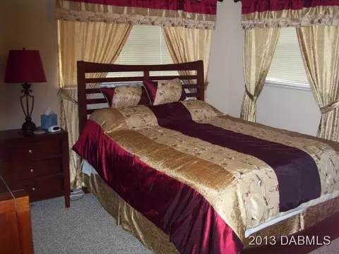 513 Andrews St, Ormond Beach, FL 32174 photo 4