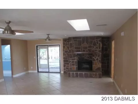 408 Palm Ave, Ormond Beach, FL 32174 photo 2
