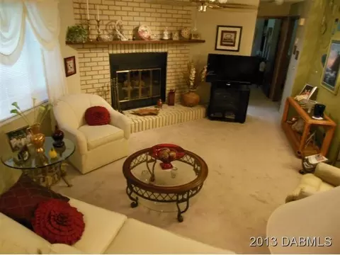 1867 Royal Palm Dr, Edgewater, FL 32141 photo 7
