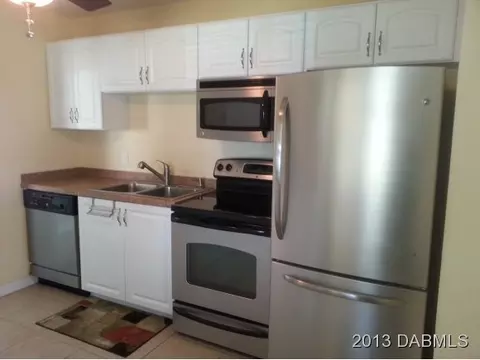 4 Tropical Dr, Ormond Beach, FL 32176 photo 2