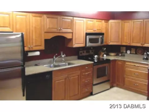 8 Windsor Dr, Ormond Beach, FL 32174 photo 5