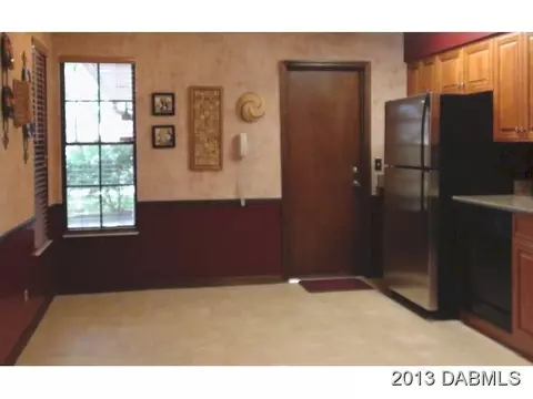8 Windsor Dr, Ormond Beach, FL 32174 photo 6