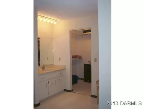 8 Windsor Dr, Ormond Beach, FL 32174 photo 11