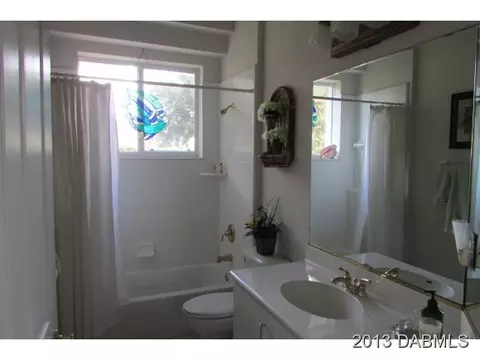 1087 Hampstead Ln, Ormond Beach, FL 32174 photo 9
