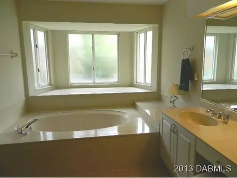 15 Treetop Cir, Ormond Beach, FL 32174 photo 8