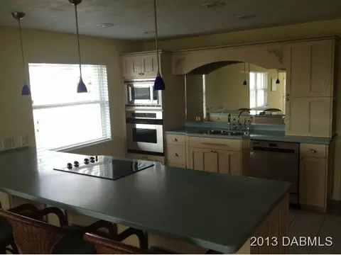 4 Ocean Side Dr, Ormond Beach, FL 32176 photo 3