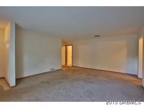 120 Putnam Ave, Ormond Beach, FL 32174 photo 2