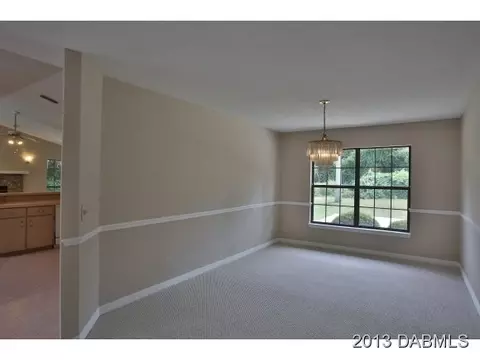 637 Riverside Dr, Ormond Beach, FL 32176 photo 4