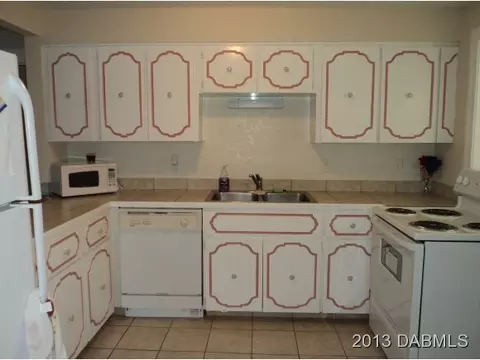 2002 S Riverside Dr, Edgewater, FL 32141 photo 4