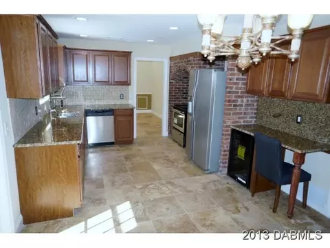 5 Bayberry Dr, Ormond Beach, FL 32174 photo 2