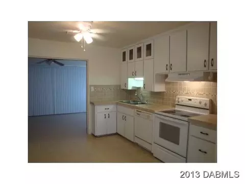 49 Camellia Dr, Ormond Beach, FL 32176 photo 3