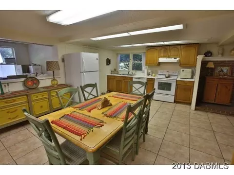 127 Riverside Dr, Ormond Beach, FL 32176 photo 9
