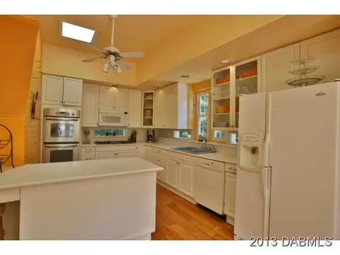 127 Riverside Dr, Ormond Beach, FL 32176 photo 8