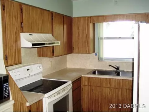 168 E Cory Dr, Edgewater, FL 32141 photo 9