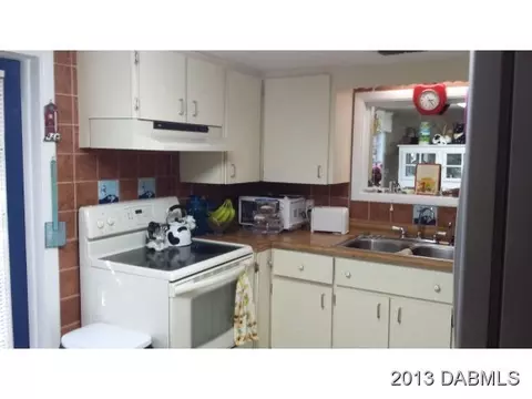 166 Laurie Dr, Ormond Beach, FL 32176 photo 5