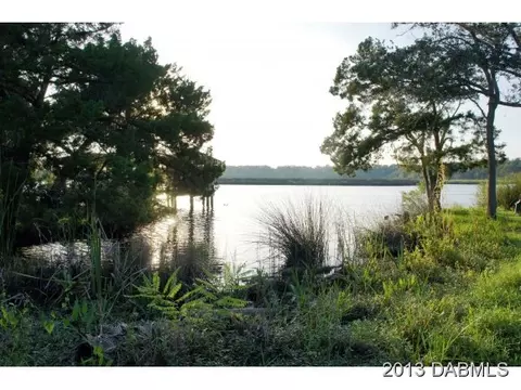 4 Waterfront Ct, Ormond Beach, FL 32174 photo 4