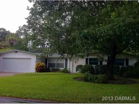19 Capri Cir, Ormond Beach, FL 32174 photo 2