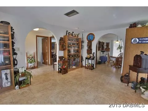 843 Lucerne Cir, Ormond Beach, FL 32174 photo 2