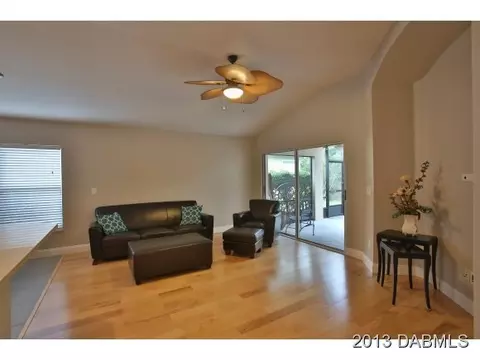 1233 Crown Pointe Ln, Ormond Beach, FL 32174 photo 5