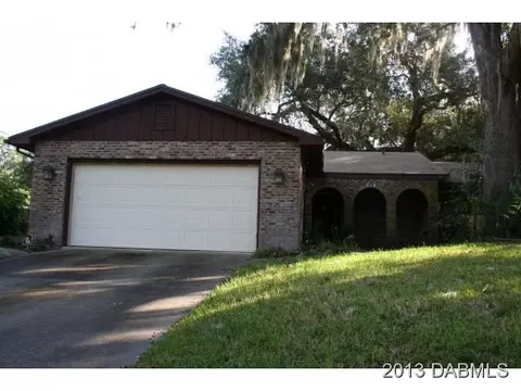 216 Pawnee Dr, Ormond Beach, FL 32174 photo 1