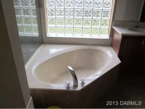 811 Westlake Dr, Ormond Beach, FL 32174 photo 9