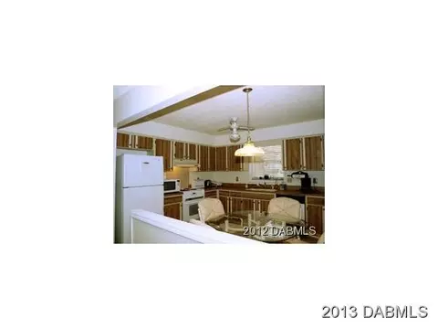 218 River Bluff Dr, Ormond Beach, FL 32174 photo 2