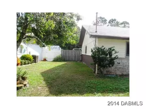 104 Palm Breeze Dr, Edgewater, FL 32141 photo 2