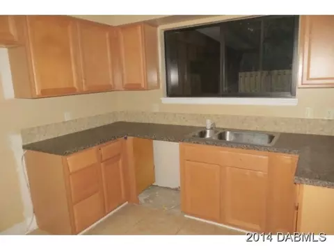 50 Park Pl, Ormond Beach, FL 32174 photo 3