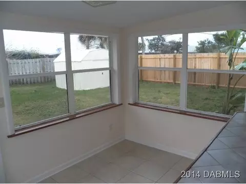 33 Palmetto Dr, Ormond Beach, FL 32176 photo 4