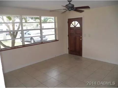 33 Palmetto Dr, Ormond Beach, FL 32176 photo 5