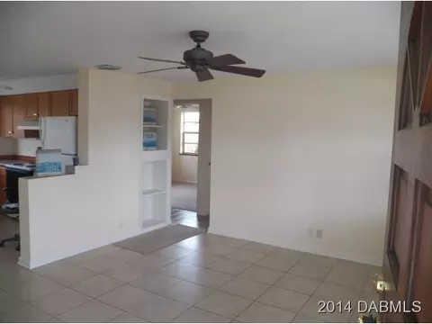 33 Palmetto Dr, Ormond Beach, FL 32176 photo 2