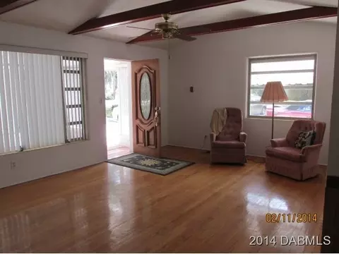 454 N Beach St, Ormond Beach, FL 32174 photo 2