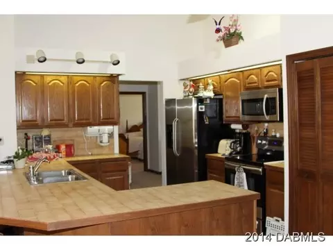 8 Needles Ln, Ormond Beach, FL 32174 photo 3
