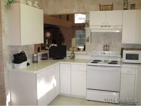 6 Reflections Village Dr, Ormond Beach, FL 32174 photo 8