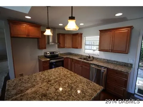 470 River Dr, Debary, FL 32713 photo 3