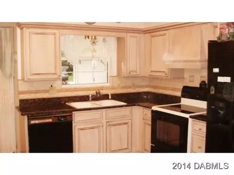 1824 Pine Tree Dr, Edgewater, FL 32132 photo 7