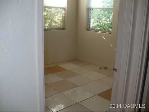 32 Hibiscus Dr, Ormond Beach, FL 32176 photo 9