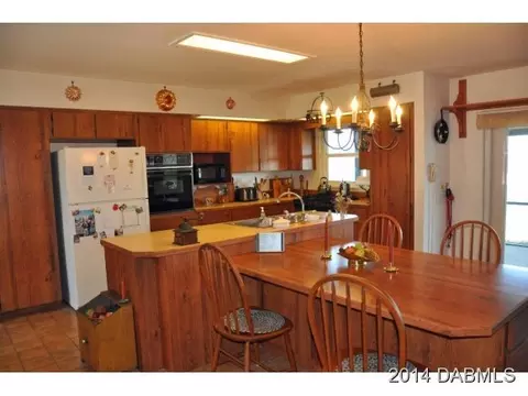 9 Pelican Ln, Edgewater, FL 32141 photo 4