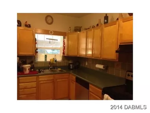 93 N Capri Dr, Ormond Beach, FL 32174 photo 4