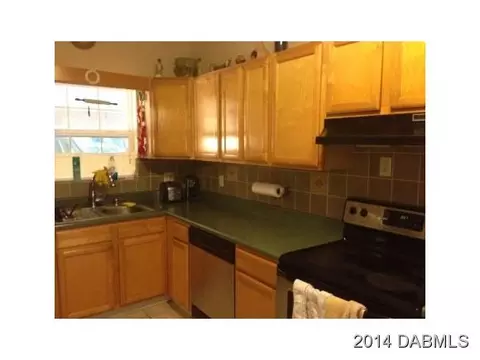 93 N Capri Dr, Ormond Beach, FL 32174 photo 6