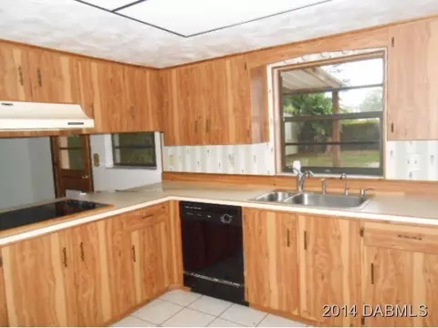 2327 Juniper Dr, Edgewater, FL 32141 photo 2