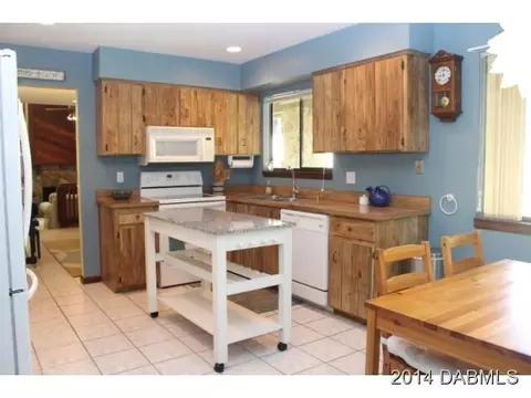 185 Cloverdale Ct, Ormond Beach, FL 32174 photo 2