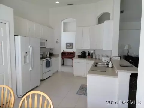 700 Coral Trace Blvd, Edgewater, FL 32132 photo 4