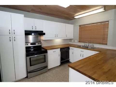383 N Halifax Dr, Ormond Beach, FL 32176 photo 4