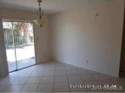 41 Plaza Dr, Ormond Beach, FL 32176 photo 4
