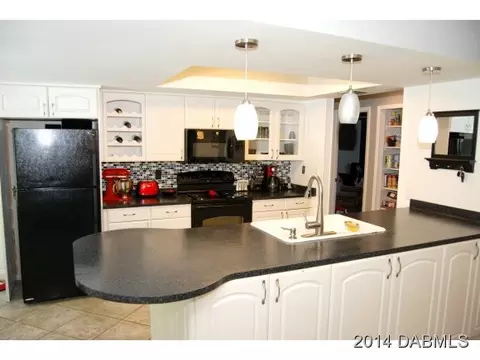330 River Bluff Dr, Ormond Beach, FL 32174 photo 8